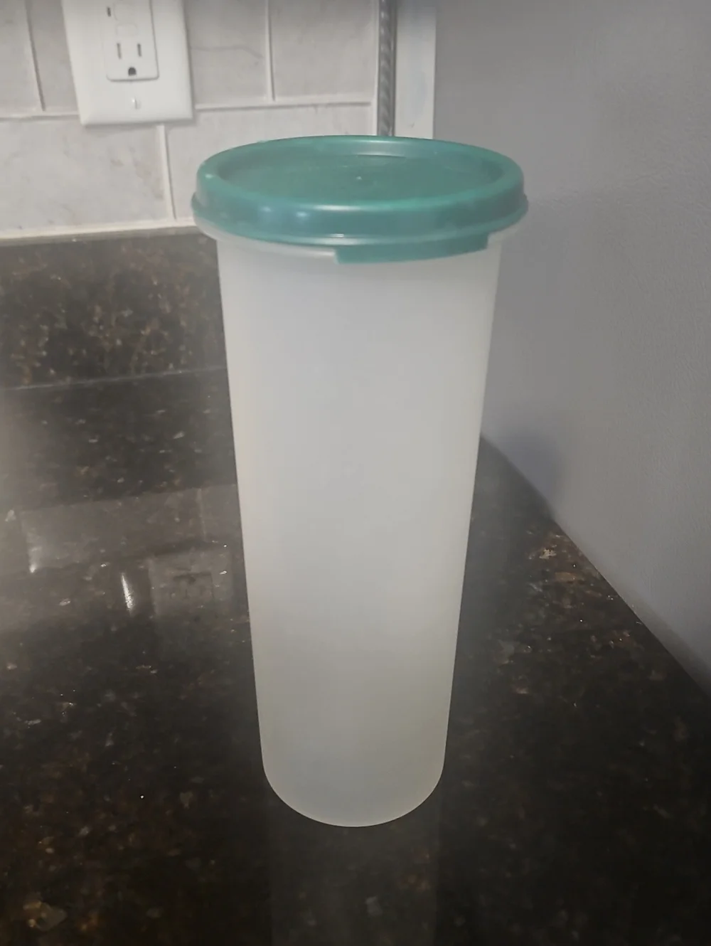 Vintage Tupperware  1643-7, Tall Plastic Pasta Storage Container with Green Lid